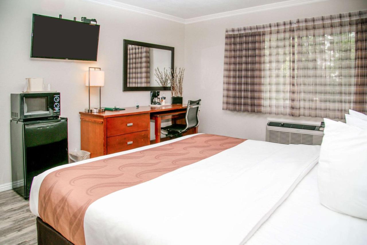 Quality Inn & Suites Thousand Oaks - Us101 Zewnętrze zdjęcie