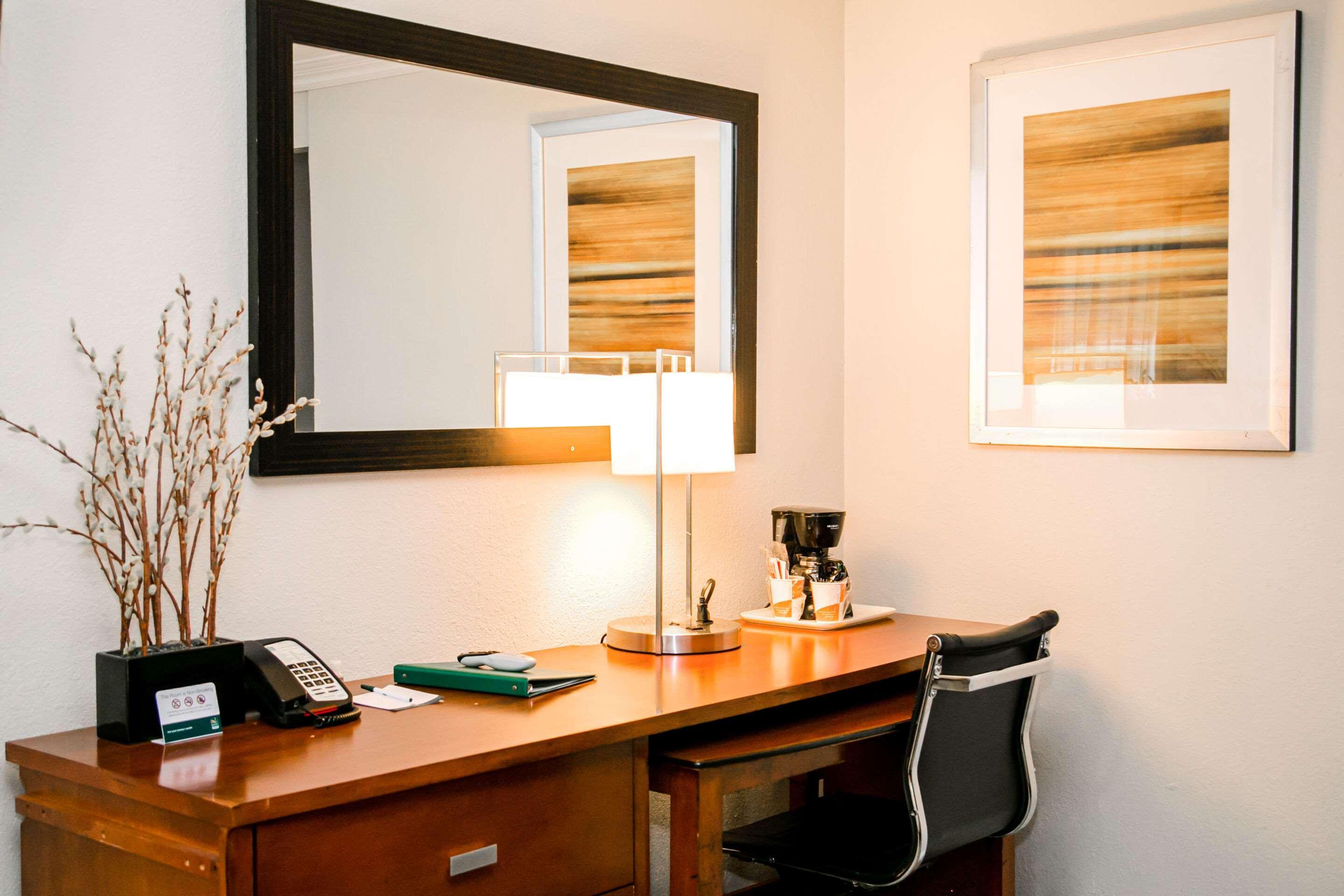 Quality Inn & Suites Thousand Oaks - Us101 Zewnętrze zdjęcie